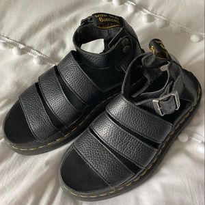 DR MARTEN PLATFORM SANDALS